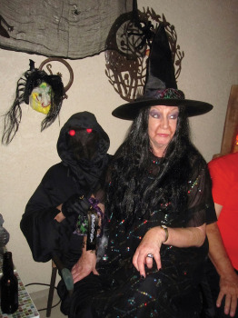 Spookiest: Chilling Lord Demon and his Wicked Witch, Dale and Janet Henshaw