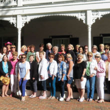 Group picture in front of the historic Gruene Mansion Inn