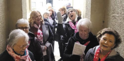 Robson Ranch Community Choir Delivers Singing Valentines to Residents ...