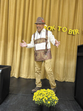 DJ Frankie J (photo by Char Niemi)